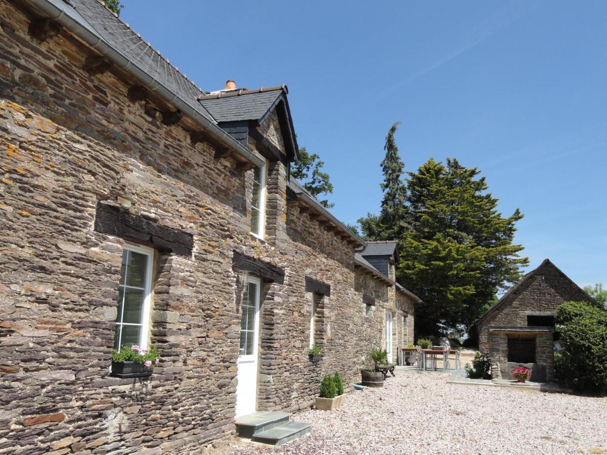 Longere Ville Voisin - Chambre D'Hote Augan Eksteriør billede