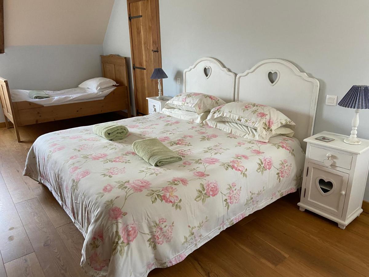 Longere Ville Voisin - Chambre D'Hote Augan Eksteriør billede